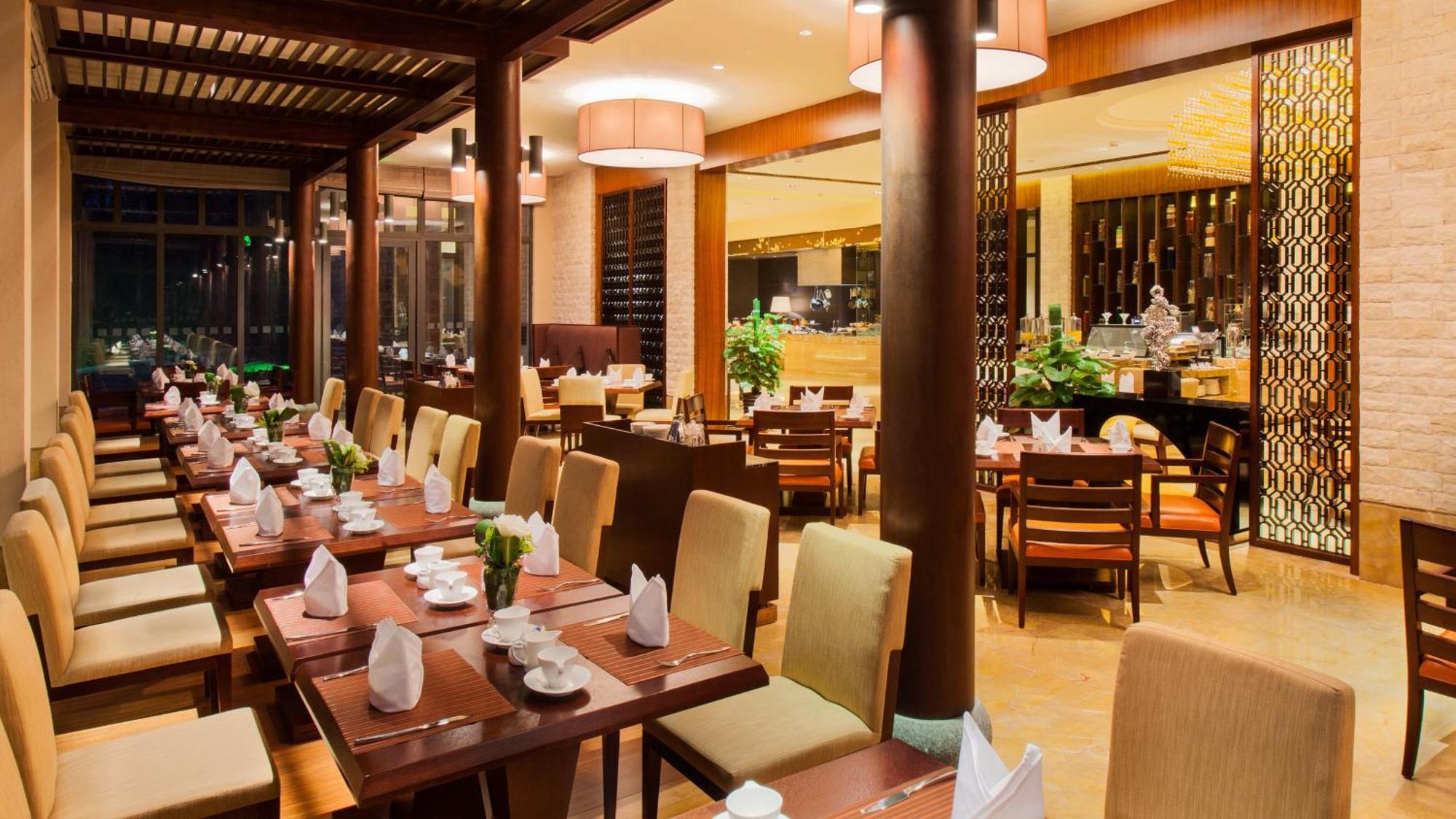 Holiday Inn Resort Chaohu Hot Spring By Ihg Hefei Exterior photo