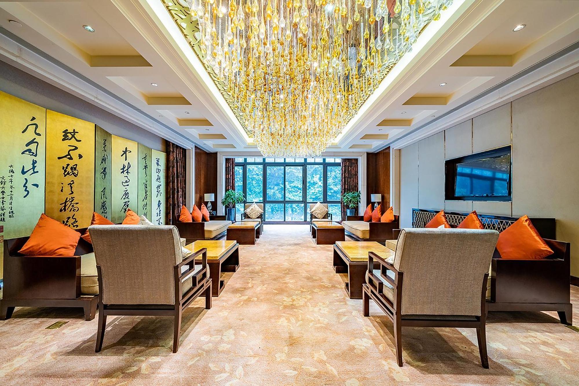 Holiday Inn Resort Chaohu Hot Spring By Ihg Hefei Exterior photo