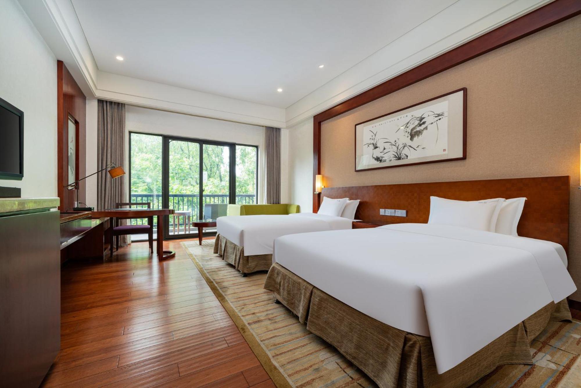 Holiday Inn Resort Chaohu Hot Spring By Ihg Hefei Exterior photo