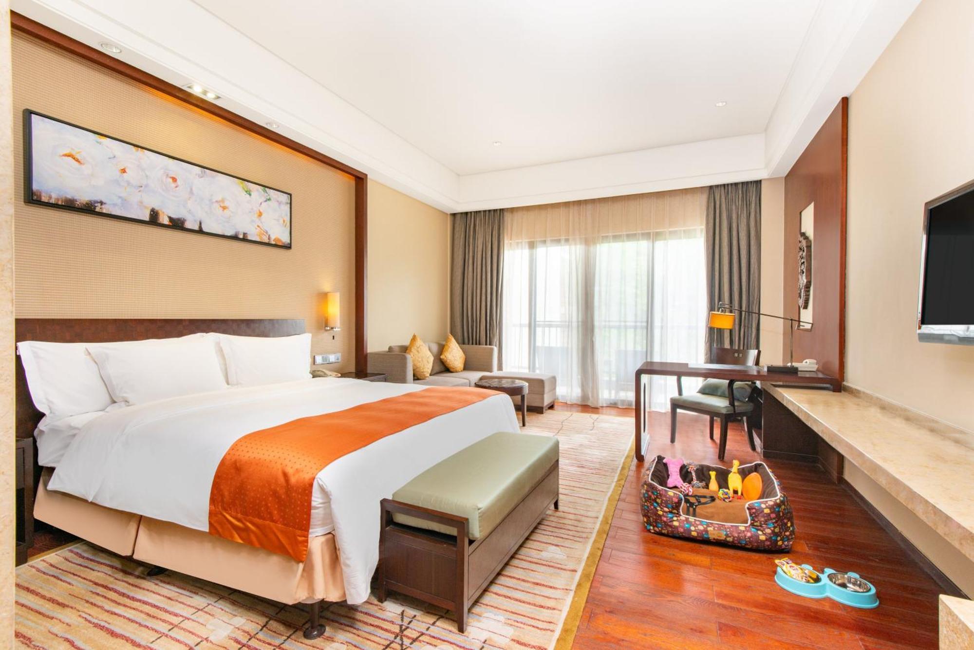 Holiday Inn Resort Chaohu Hot Spring By Ihg Hefei Exterior photo